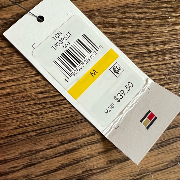 Tommy Hilfiger short sleeve tee - Picture 4 of 4